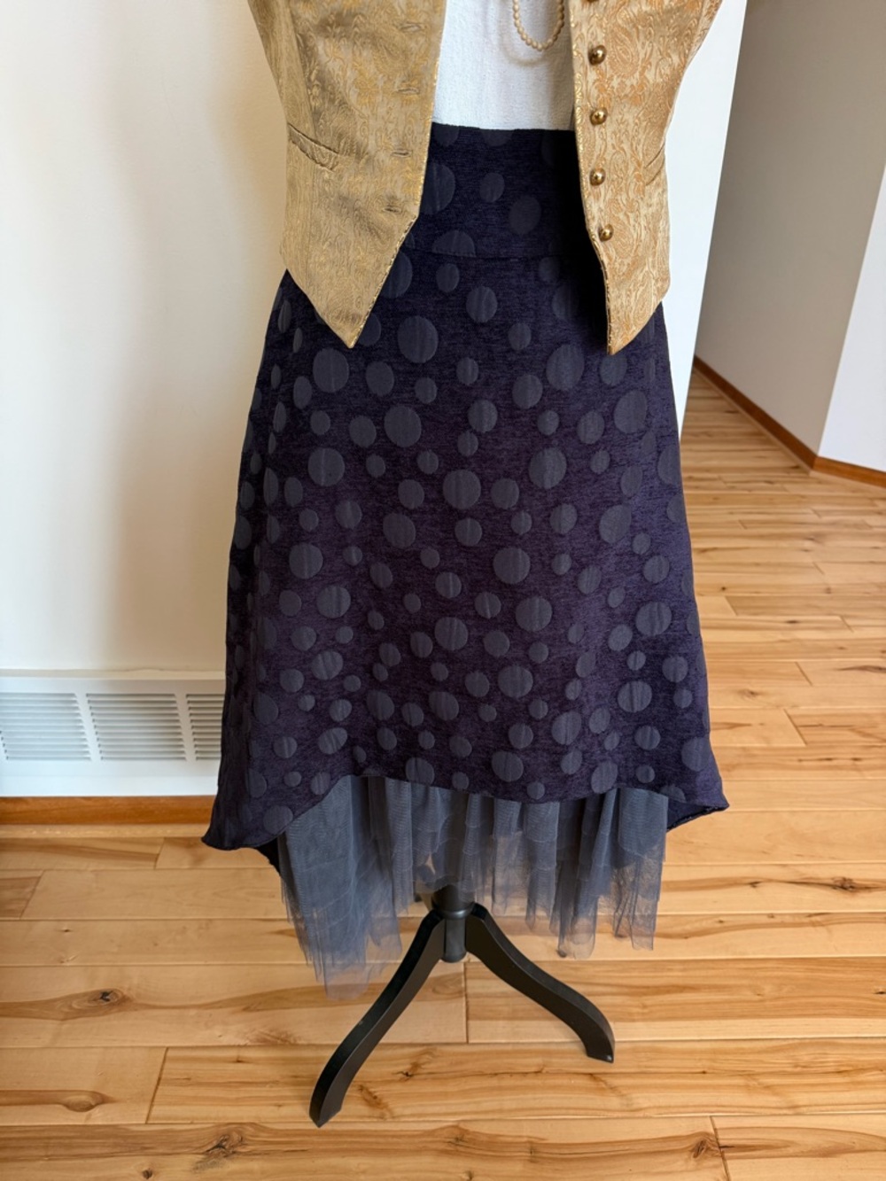 NWT Polka Dot Midi Skirt with Tulle Hem dark blue/purpley - Picture 4 of 9